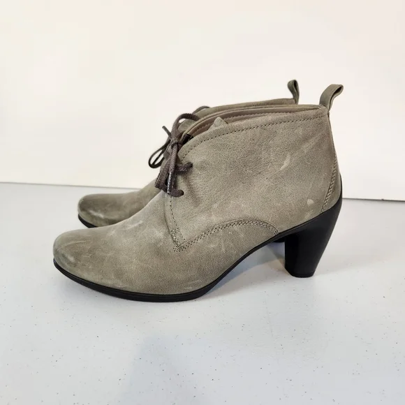 Ecco Women’s Ankle Boots Lace Up Gray Leather Block Heels Shoes Size 38 US 7 7.5 - Picture 1 of 9